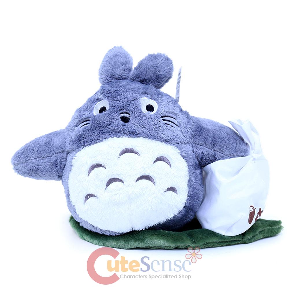 totoro plush with leaf